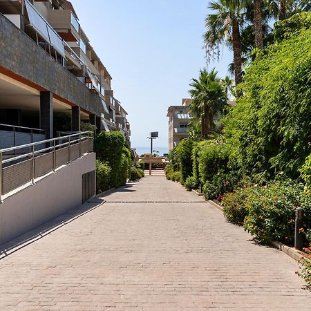Monko Malibu Apartment ตอร์เรโมลิโนส ภายนอก รูปภาพ