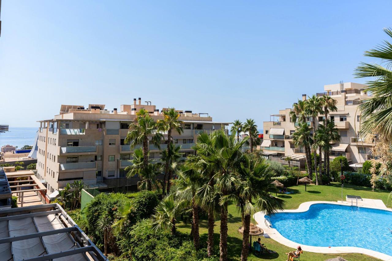 Monko Malibu Apartment ตอร์เรโมลิโนส ภายนอก รูปภาพ